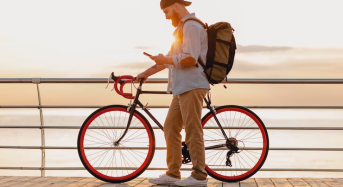 Se déplacer à vélo en voyage : une façon écologique d’explorer votre destination