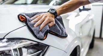 Comment créer votre propre solution de nettoyage pour votre voiture avec des produits ménagers courants ?