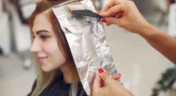 Faire sa coloration enceinte : les précautions à prendre