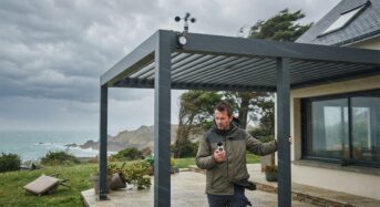 Les critères de résistance au vent à vérifier avant d’acheter une pergola